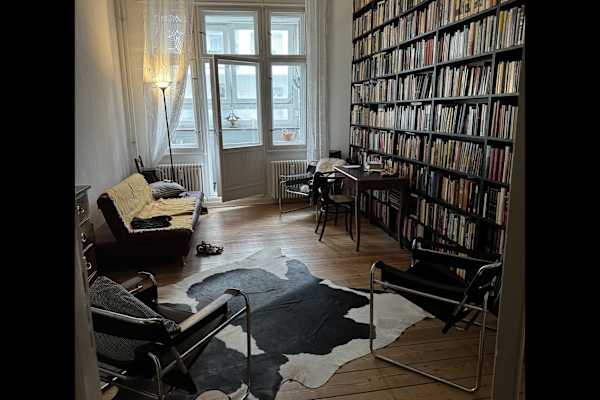House sit in Berlin, Germany