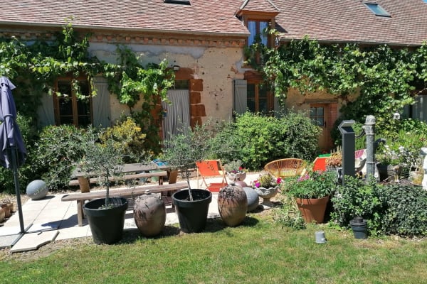 House sit in Cosne-Cours-sur-Loire, France