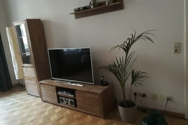 House sit in Berlin, Germany