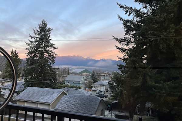 House sit in Port Moody, BC, Canada