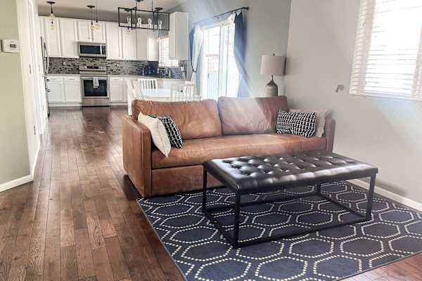 House sit in Colorado Springs, CO, US