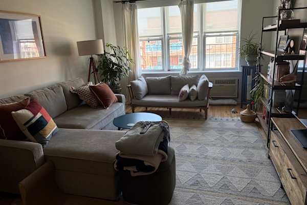 House sit in Brooklyn, NY, US