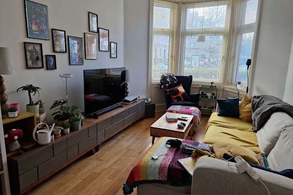 House sit in Glasgow, United Kingdom