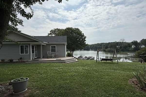 House sit in Locust Hill, VA, US