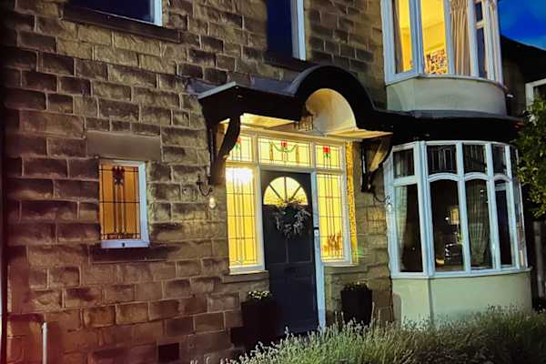 House sit in Sheffield, United Kingdom