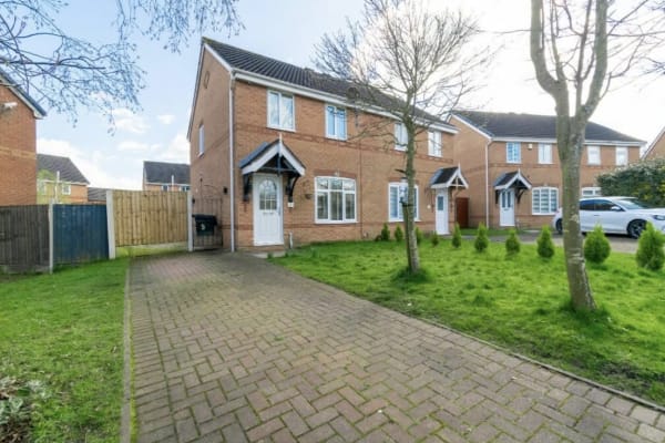House sit in Burscough, United Kingdom