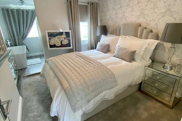 House sit in Cheltenham, United Kingdom