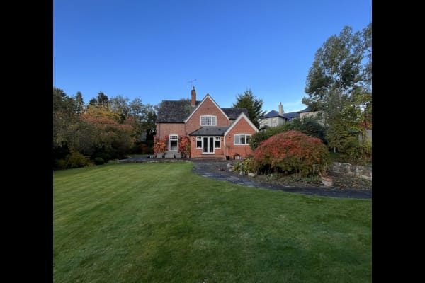 House sit in Harrogate, United Kingdom