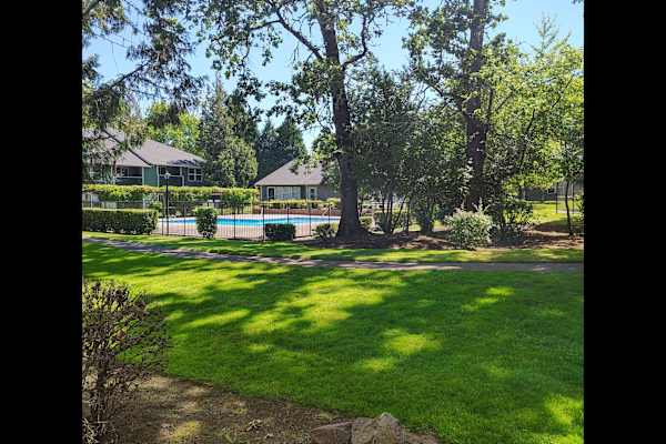 House sit in Hillsboro, OR, US