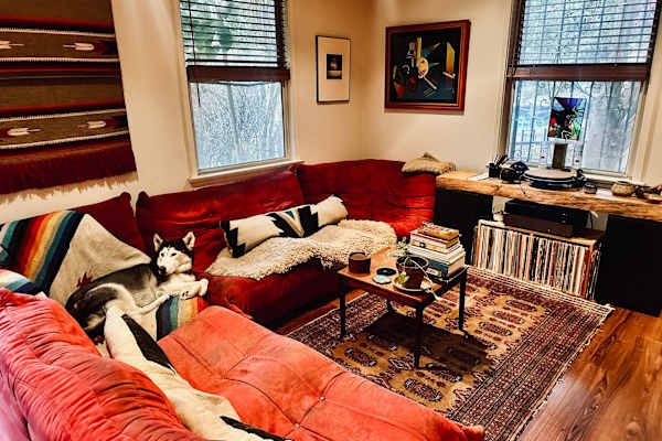 House sit in Los Angeles, CA, US