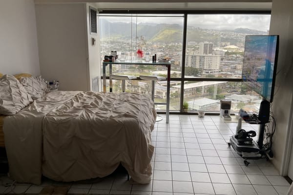 House sit in Honolulu, HI, US