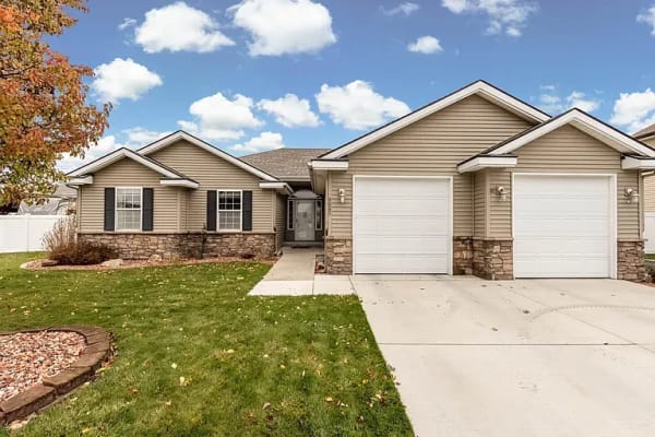 House sit in Coeur d'Alene, ID, US