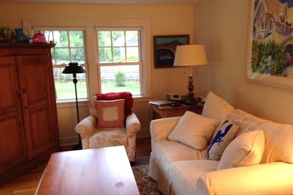 House sit in Vineyard Haven, MA, US