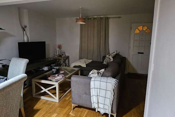 House sit in Twickenham, United Kingdom