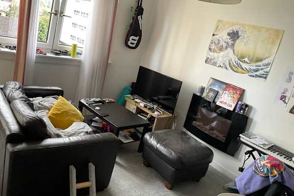 House sit in Glasgow, United Kingdom