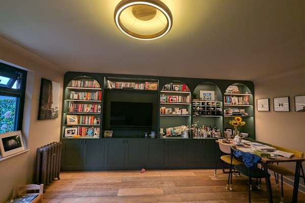 House sit in South Wimbledon, United Kingdom