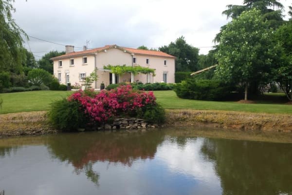 House sit in Coulonges-sur-l’Autize, France