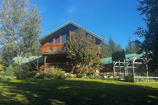 House sit in Pemberton, BC, Canada