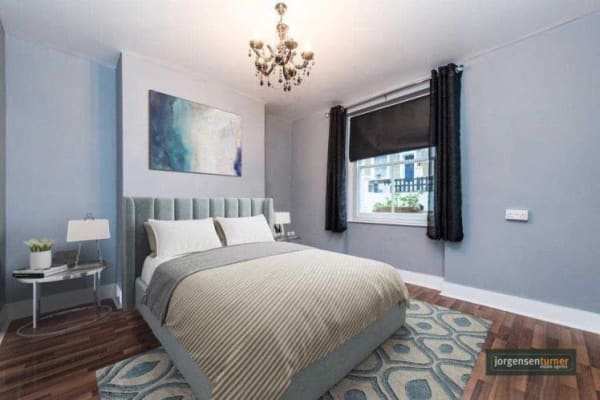 house sitting holidays
