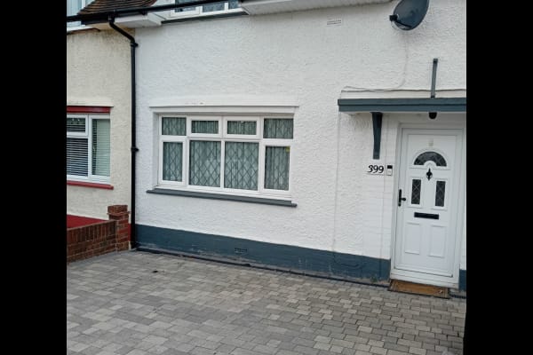 House sit in Romford, United Kingdom