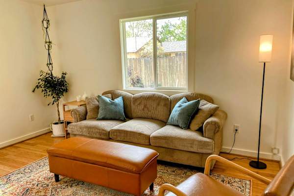 House sit in Ojai, CA, US