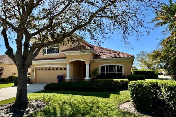 House sit in Sarasota, FL, US