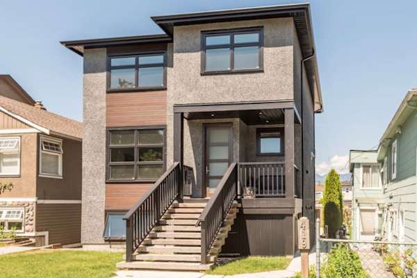 House sit in Vancouver, BC, Canada