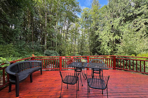 House sit in Poulsbo, WA, US