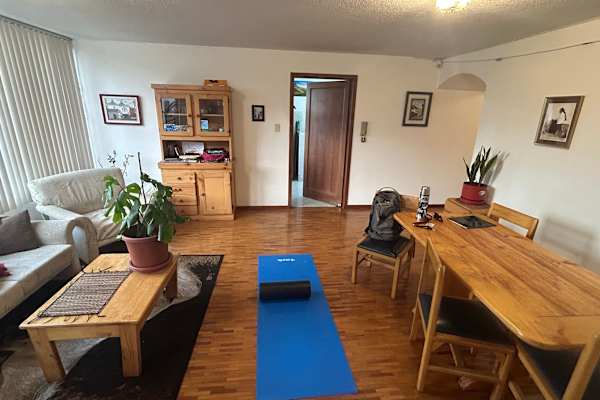 House sit in Quito, Ecuador