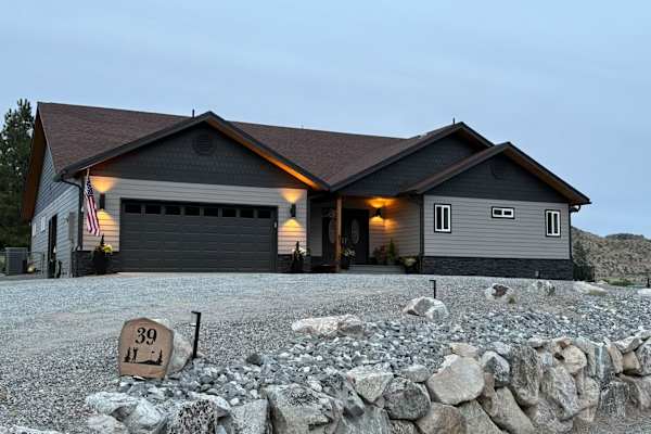 House sit in Pateros, WA, US