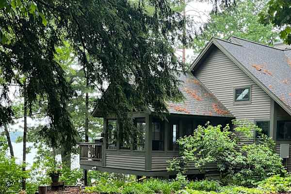 House sit in Traverse City, MI, US