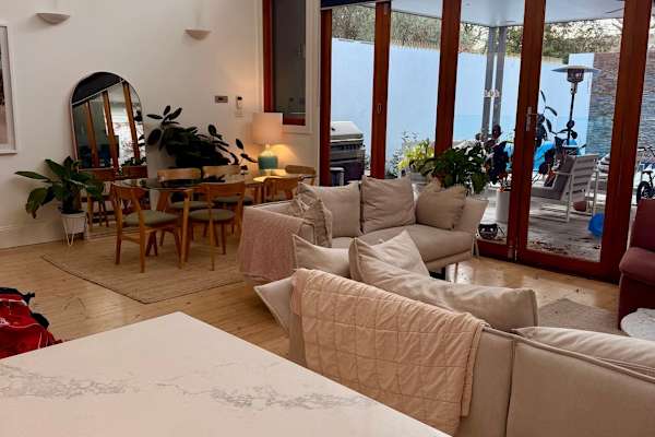 House sit in Melbourne, VIC, Australia