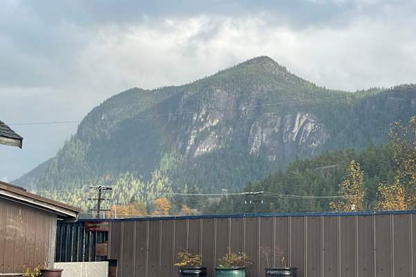 House sit in Squamish, BC, Canada
