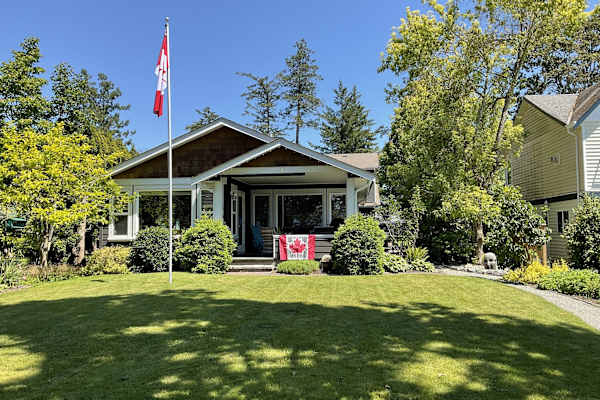 House sit in Victoria, BC, Canada