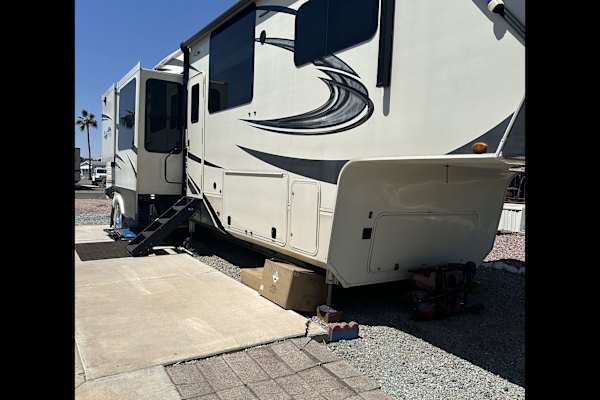 House sit in Phoenix, AZ, US