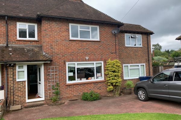 House sit in Guildford, United Kingdom