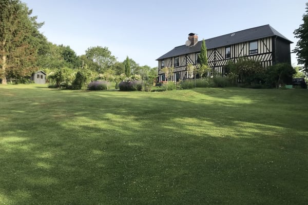 House sit in Pont-l’Évêque, France