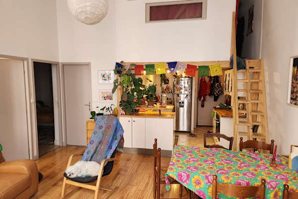 House sit in Lyon, France