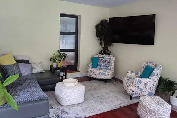 House sit in Waterloo, ON, Canada