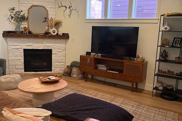 House sit in Bend, OR, US