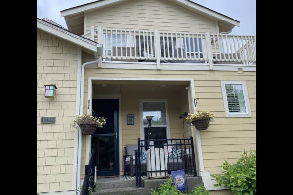 House sit in Bonney Lake, WA, US