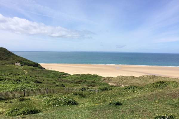 House sit in Besneville, France