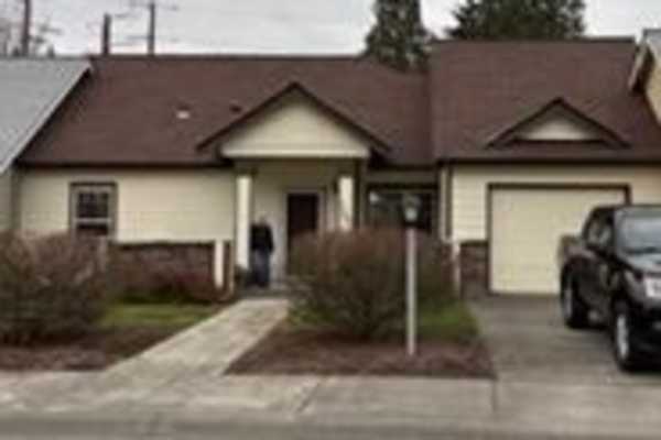 House sit in Freeland, WA, US