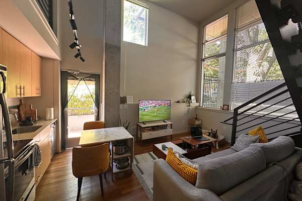 House sit in Ballard, WA, US