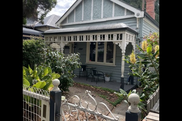 House sit in Melbourne, VIC, Australia