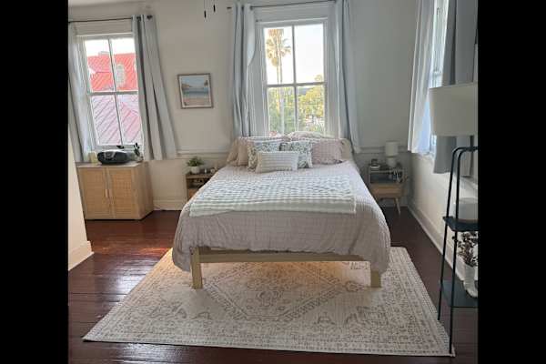 House sit in Charleston, SC, US