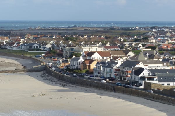 House sit in Saint Peter Port, Guernsey