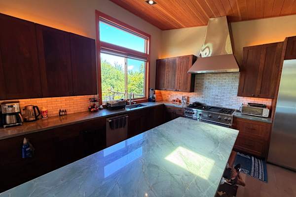 House sit in Sebastopol, CA, US