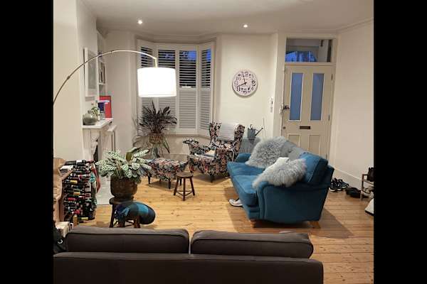 House sit in Hammersmith, United Kingdom