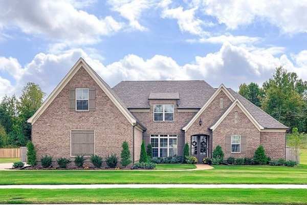 House sit in Memphis, TN, US